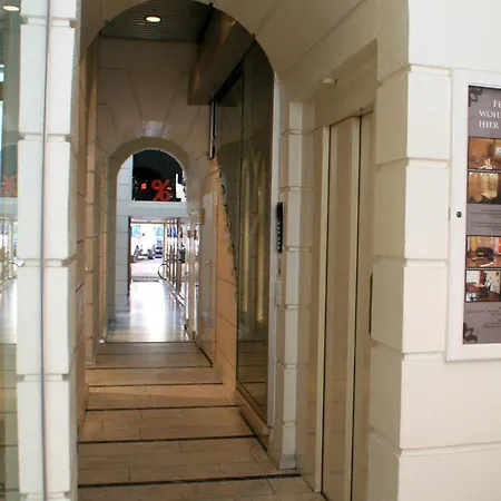 Belle Etage - Luxurioes, Exklusiv Und Traumhaft Schoen Mit Aufzug Apartmán